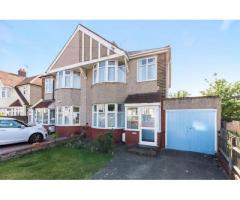 3 bed semi-detached house for sale Cambridge Avenue, Welling DA16