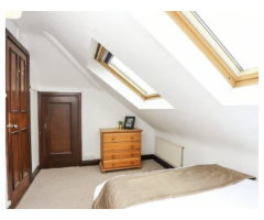 Less than 3 min walk to Ealing Common Station