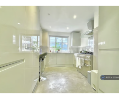 5 bedroom house in Steventon Road, London, W12 (5 bed) (#2326495) - Image 4/11
